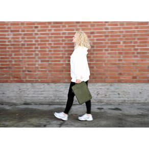 KOZO Laptop Sleeve med Handtag Olive