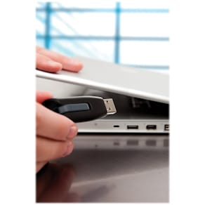 USB 3.0 Store ´N´ Go SuperSpeed V3 64GB, Black