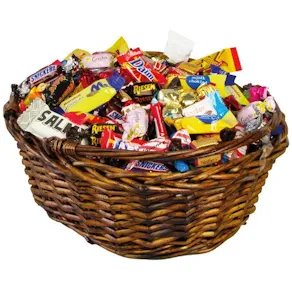 Godis Presentkorg brun inslaget 2,5kg