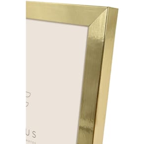 Ram 21x29,7cm guld