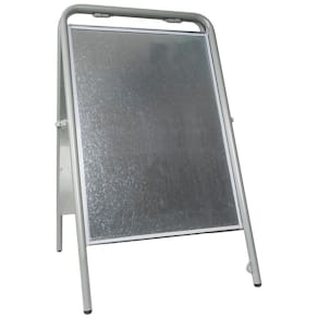 Gatuställ Sign 50x70cm silver