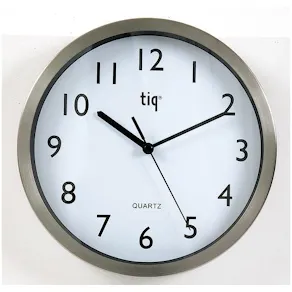 Väggklocka Tiq Borstad Aluminium, glaslins, Ø 25cm