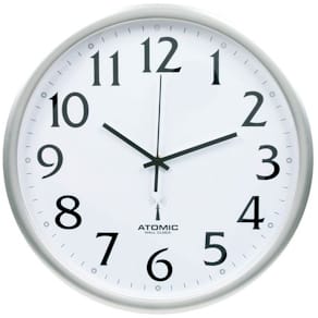 Väggklocka Tiq Silver, radiokontrollerad tid, glaslins, Ø 33cm
