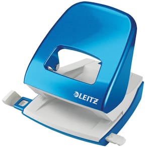 Perforator Leitz WOW, 30 blad, blauw, op blister